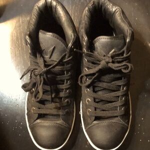 Miggy Black Sneakers